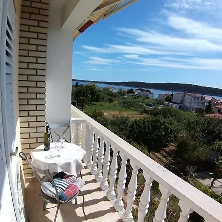 Balen Guest house Rab Town