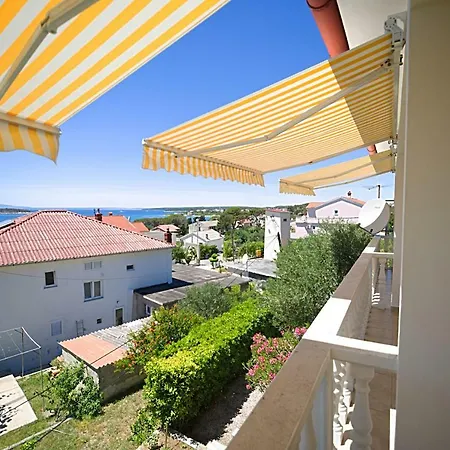 Balen Guest house Rab Town