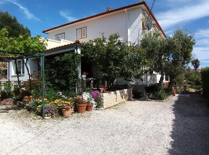Guest house Balen Rab Town