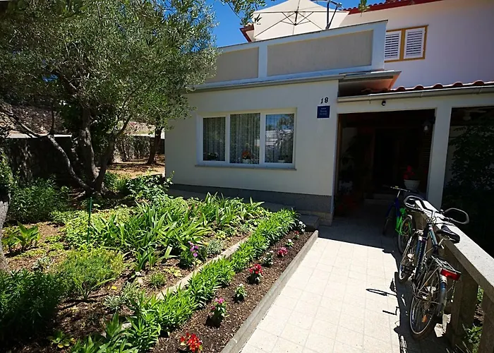 Balen Guest house 3*