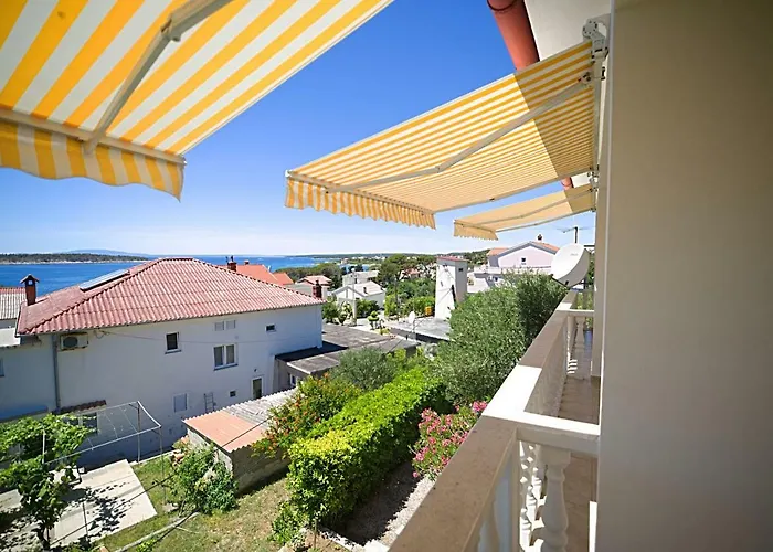 Balen Guest house Rab Town